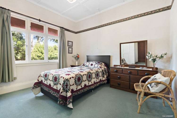 81 Rosier Road Glen Eden_10