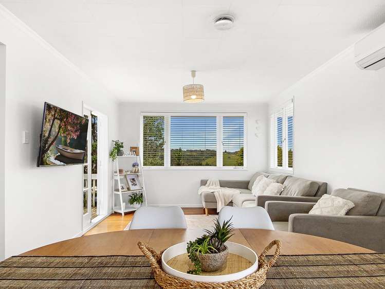 20 Ogle Crescent Kamo_5