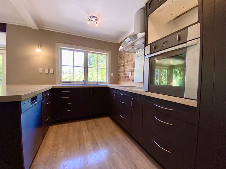 16 Manuka Road Titirangi_10