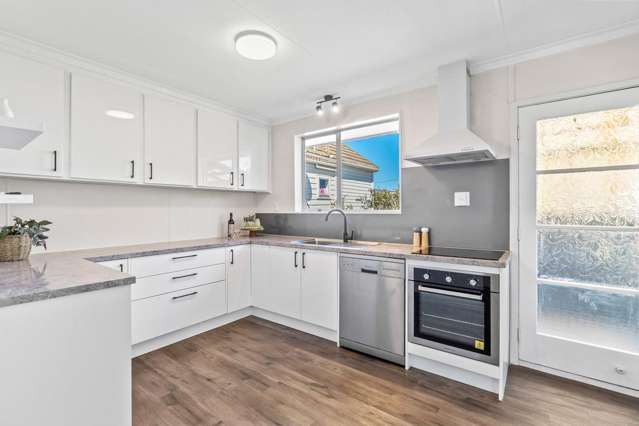 B/24 Douglas Street Saint Kilda_2