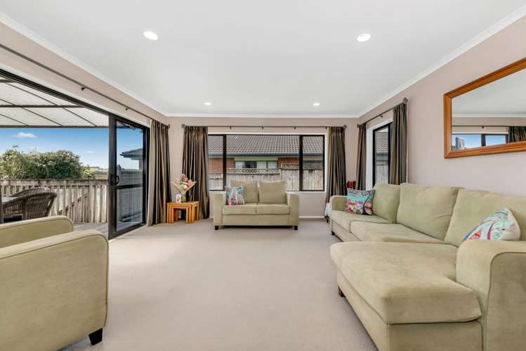 35 Fergy Crescent Wattle Downs_4