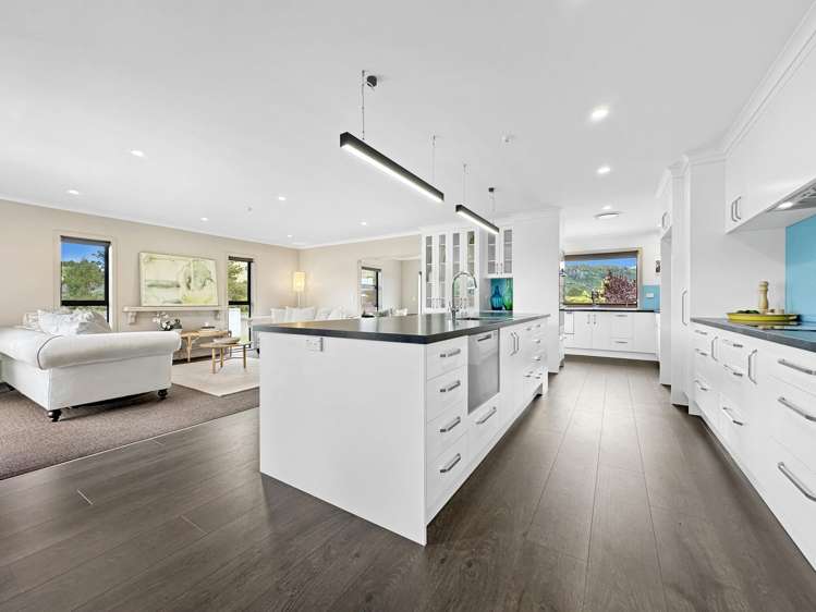 1 Montgomery Crescent Kinloch_2