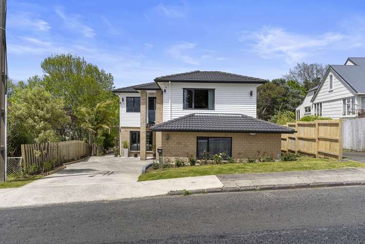 16 Revel Avenue Mount Roskill_17