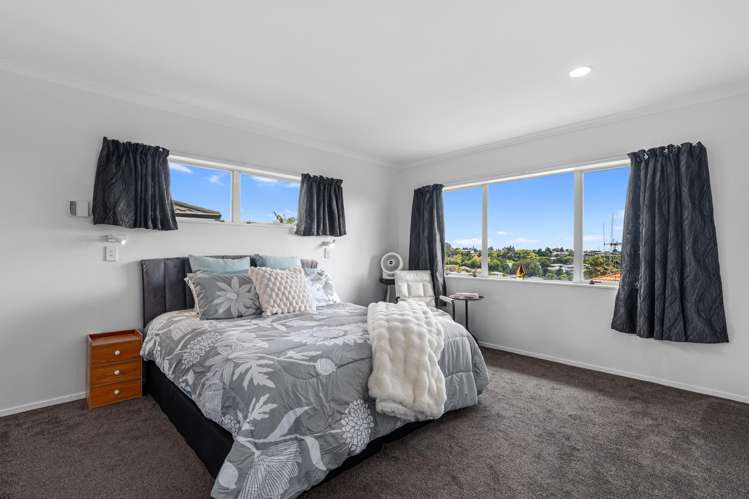 49 Mahonia Place Pyes Pa_15