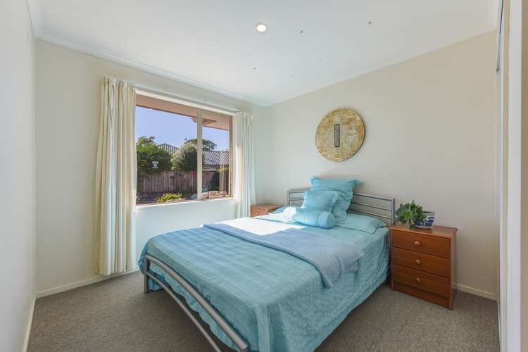 8 Otia Drive Richmond_13