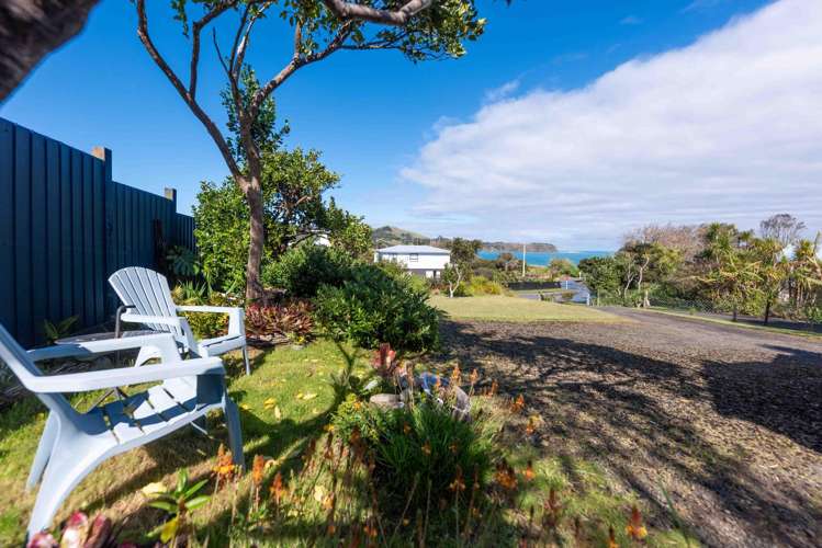 5 Waianga Place Omapere_24