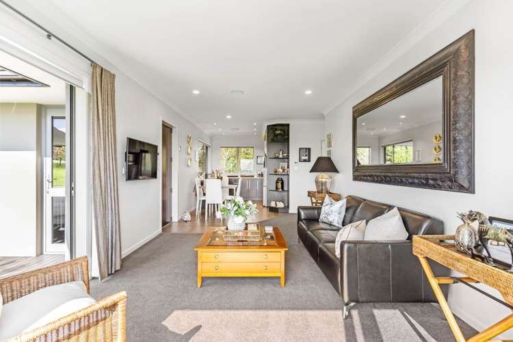 49 Harry Dreadon Road Opaheke_23