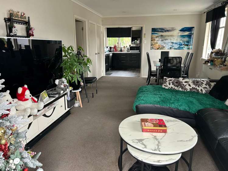 84 Arimu Road Papakura_10