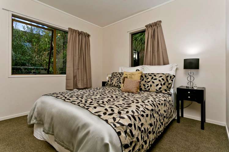 81 Oaktree Avenue Browns Bay_9