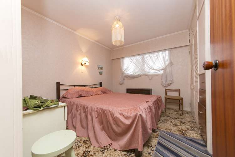 27 Karaka Street New Lynn_17