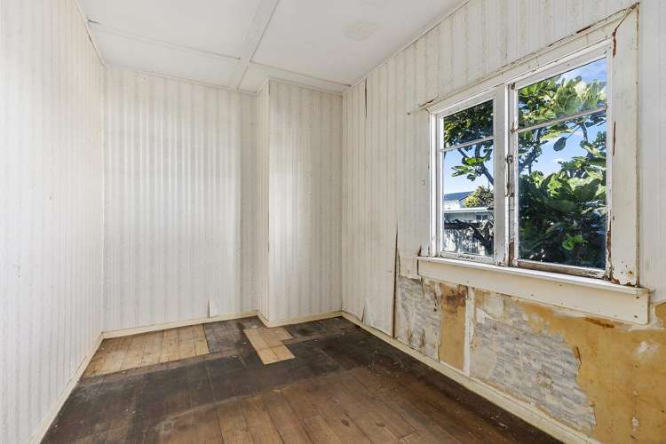 11 Lonsdale Crescent Rongotai_13