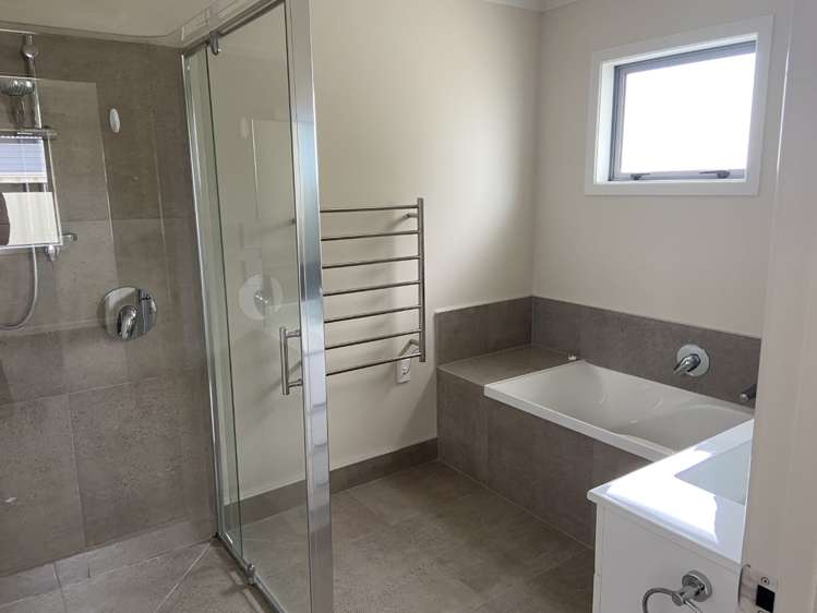 1013a Beatty Street 10490_4