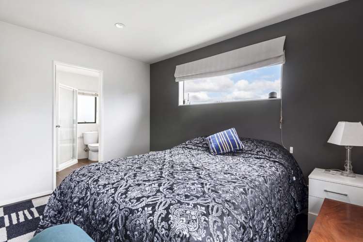 2/81 Francis Street Hauraki_15