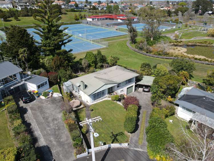 1 Kingsway Crescent Forest Lake_10