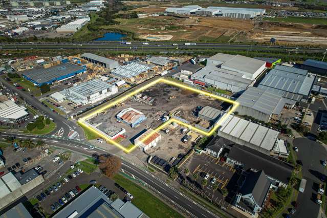 Secure storage hardstand yard — 12,050m²