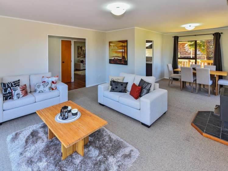 14 Deodar Place Totara Heights_16