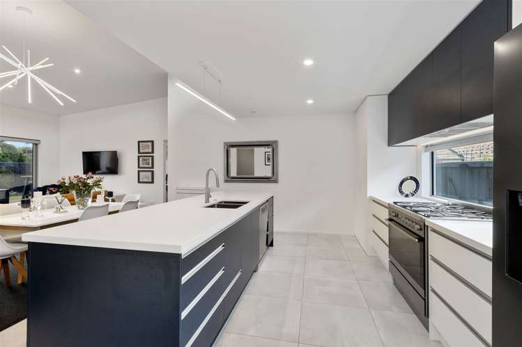 10 Eleanor Lane Casebrook_9