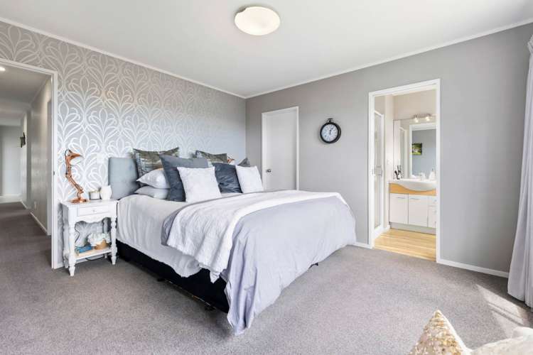 33 Summermist Drive Northpark_11