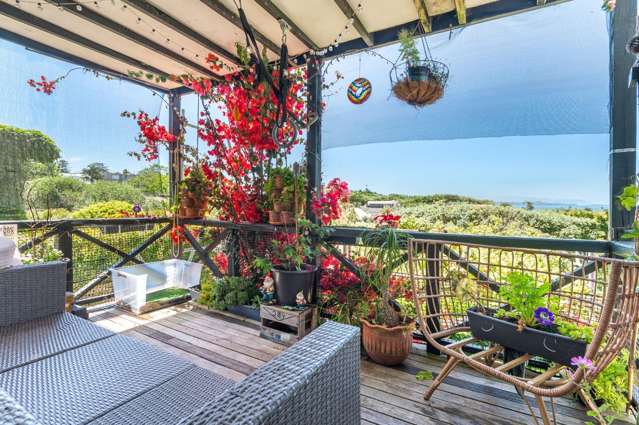 Parnell Apartment With Water Views