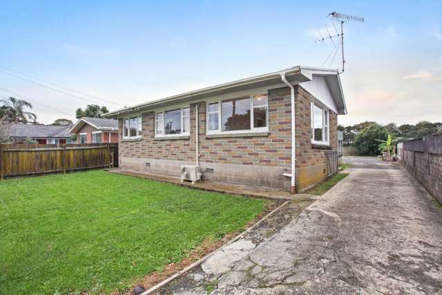 Spacious, Practical Living in a Prime Remuera Location ÃÆ'¢Ãâ€Ã¢â€¬Ãâ€" Pets Welcome