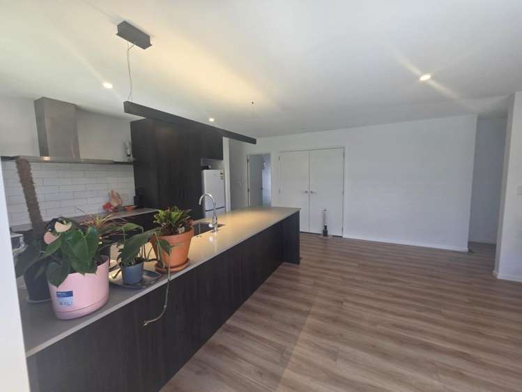 16 Tiria Drive 1131_3