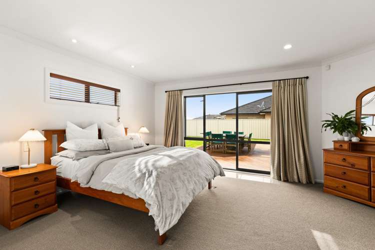 5 Lardon Place Frimley_8