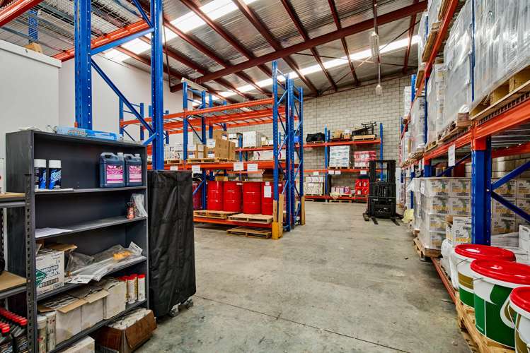 2/4 Glover Street Ngauranga_3