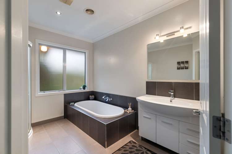 37 La Lena Grove Fitzherbert_32