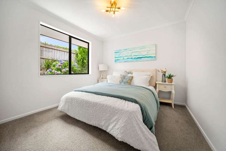 42 Savoy Road Orewa_16