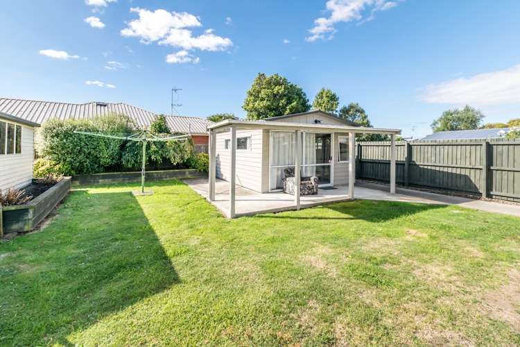 38 Charles Upham Avenue Hillmorton_14