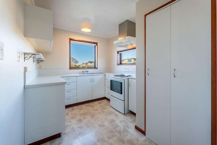2/10 Miro Street Glenwood_10