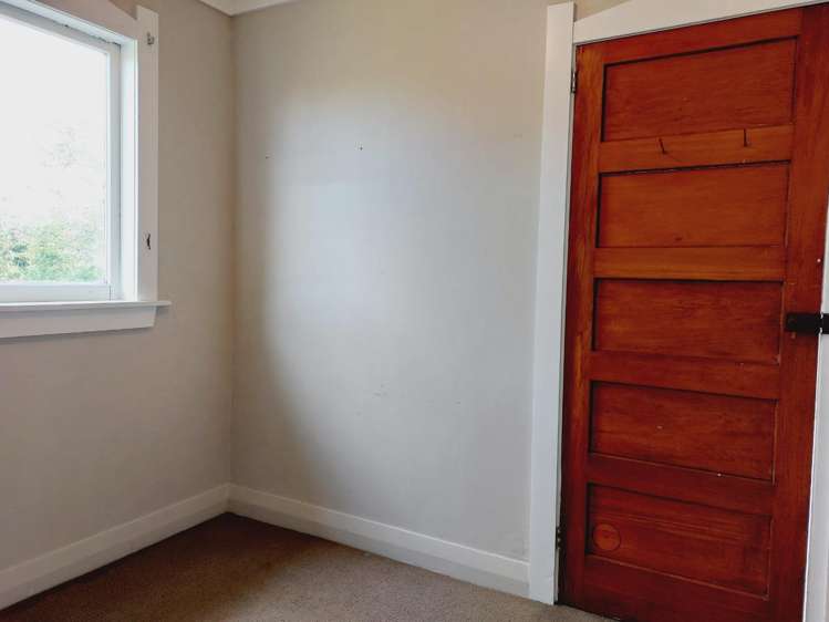 556 New North Road 1703_4