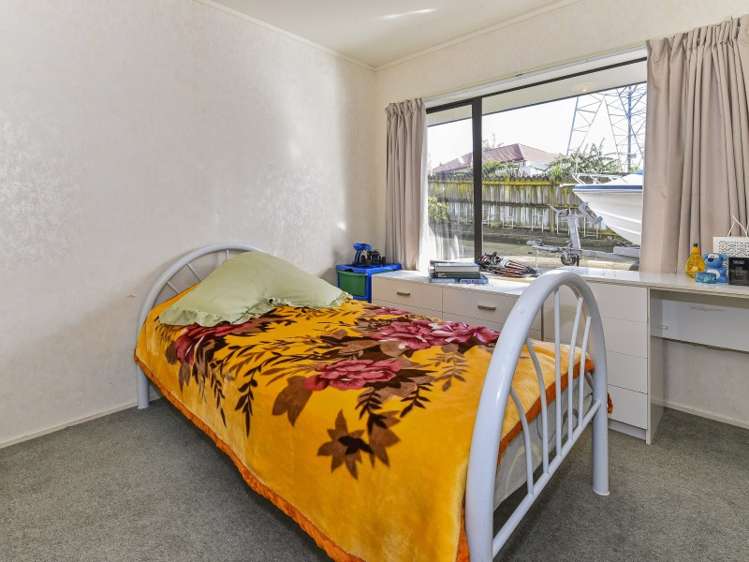 29 Hilltop Road Clover Park_12