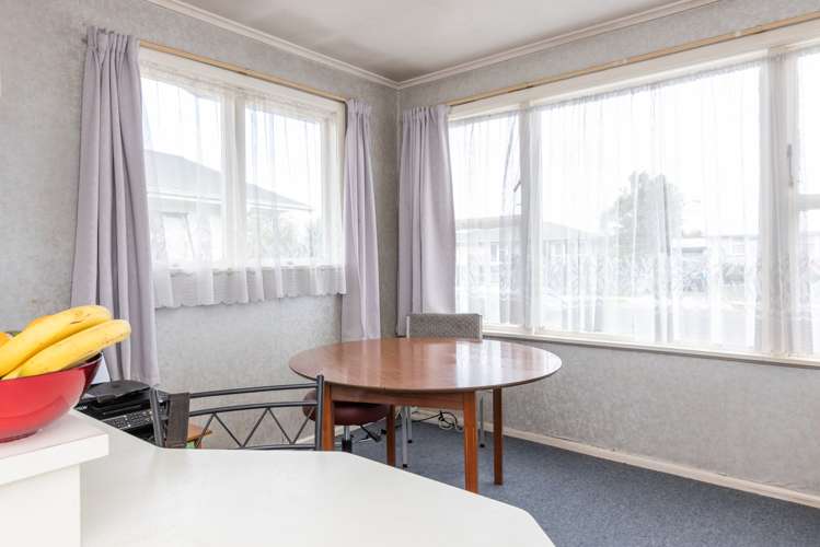 27 Wyatt Avenue Onekawa_5