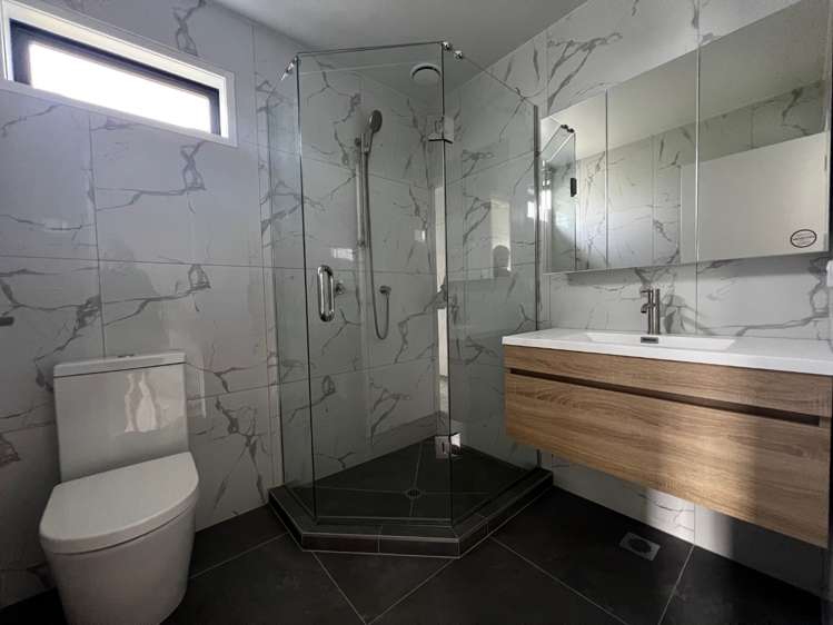 7/21 Divich Avenue Te Atatu South_4