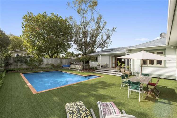 54 Albert Street Hamilton East_15