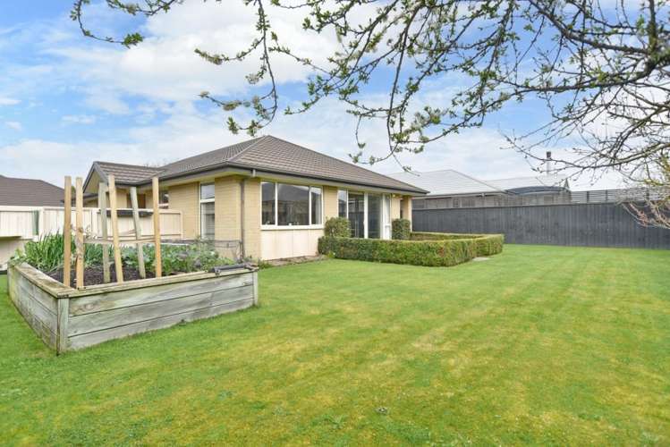6 Wisteria Lane Rangiora_21