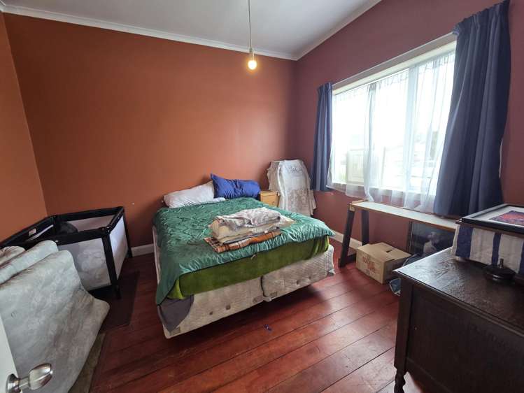 96 Eddystone Street Kaitangata_2