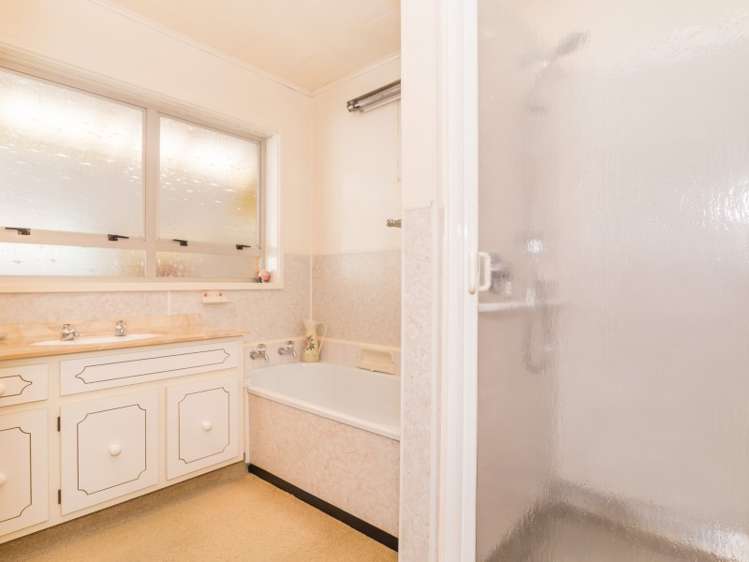 11 Shanly Street Brown Owl_8