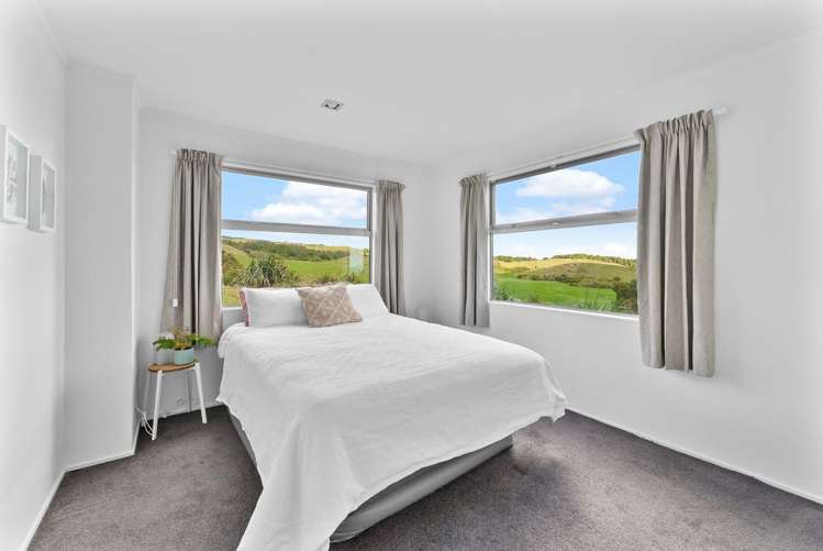 664 Upper Pitone Road Oakura_14