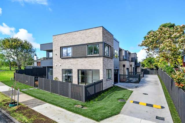 Brand New - Waterlea Zoned!