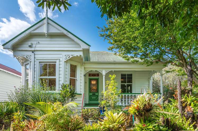 6 Royal Terrace Sandringham_0