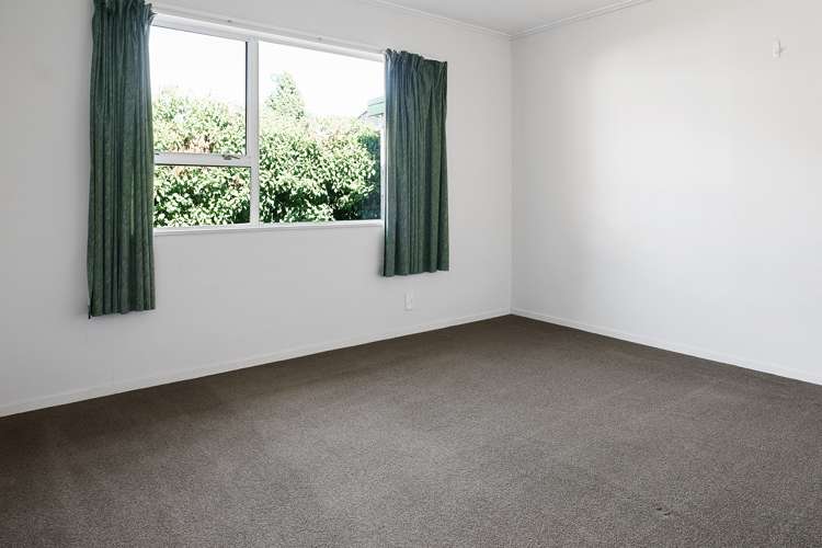 5b Lord Auckland Road Wakefield_12