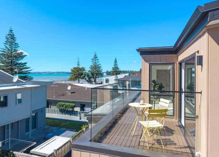 1 The Esplanade Eastern Beach_34