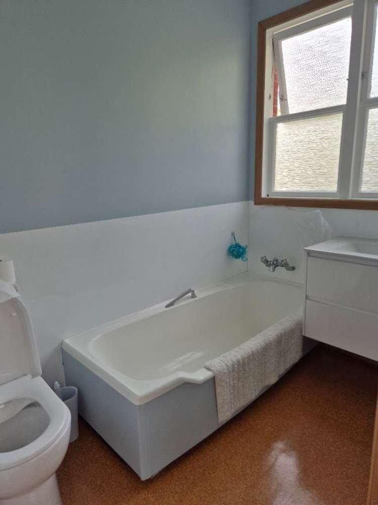 Address withheld Lyall Bay_11