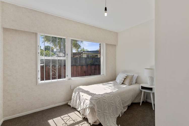 634a River Road Chartwell_11