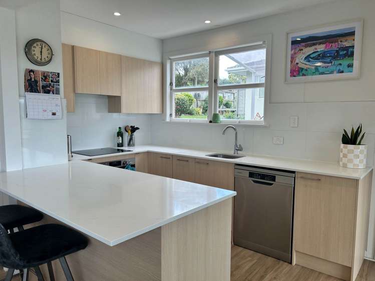 1A Brighton Terrace Mairangi Bay_8