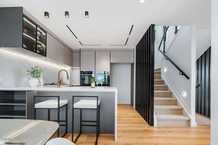 2A, 2B, 2E Rangitoto Terrace Milford_6