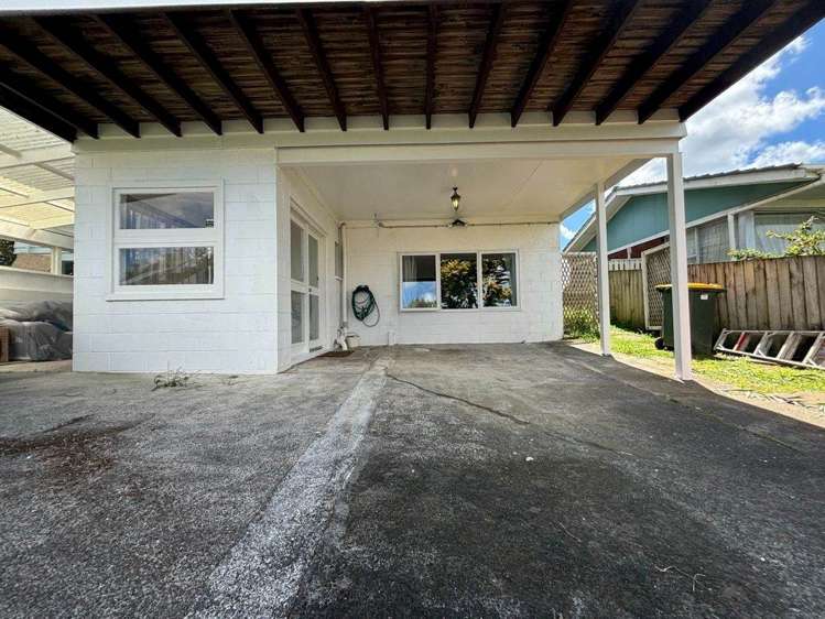 15 Ellesmere Crescent Pakuranga Heights_7