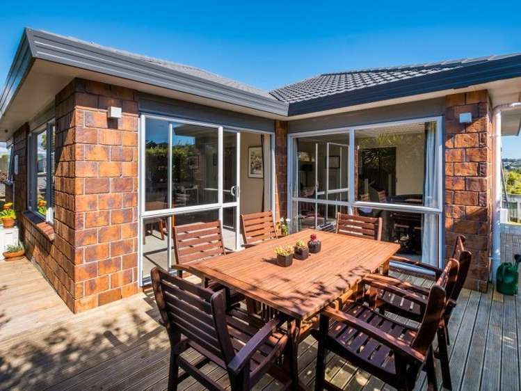 33 Saint Ives Drive Camborne_17